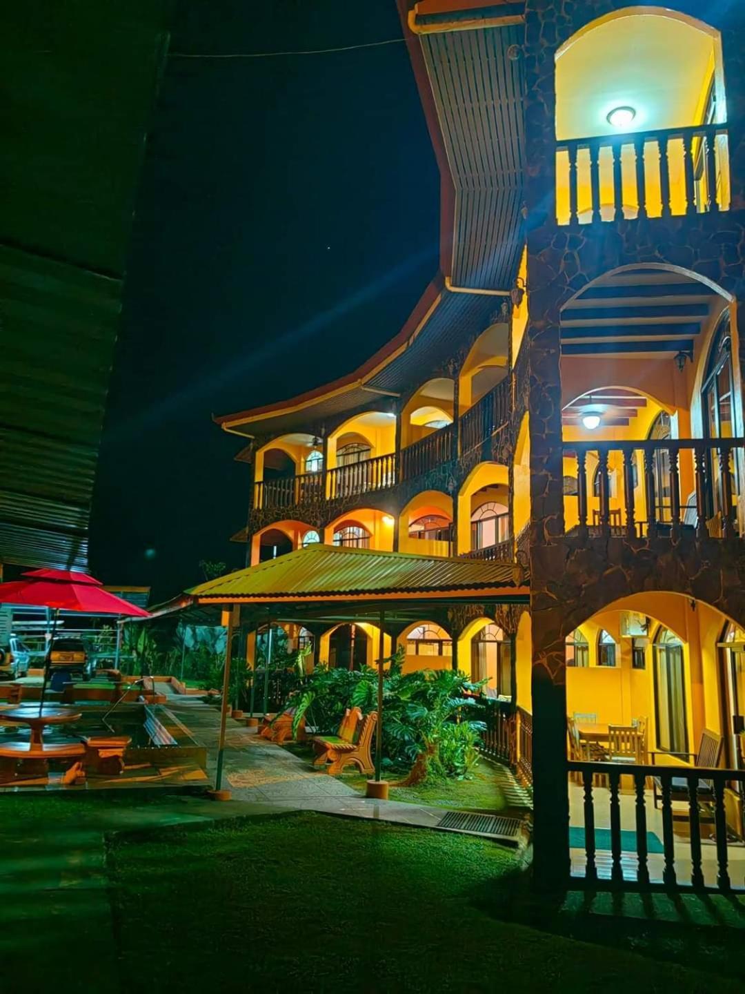 Apartahotel Playa Luna Увита Екстериор снимка